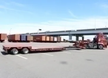 Adjustable deck trailer
