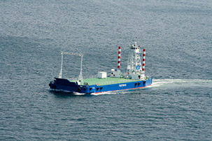 当社初のROROプッシャーバージ船「海陽丸」（プッシャー）、「FTB1」（バージ）が就航